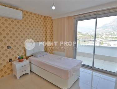 Двухуровневые апартаменты с тремя спальнями и видовой террасой, в элитном жилом комплексе, района города Аланья- Кестель-id-4869-фото-5