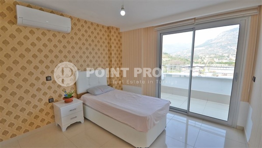 Двухуровневые апартаменты с тремя спальнями и видовой террасой, в элитном жилом комплексе, района города Аланья- Кестель-id-4869-фото-5