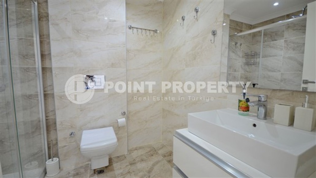 Двухуровневые апартаменты с тремя спальнями и видовой террасой, в элитном жилом комплексе, района города Аланья- Кестель-id-4869-фото-8