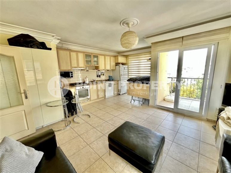 Small furnished apartment with panoramic views of the city and the Taurus Mountains 650 meters from the sea-id-4880-photo-4