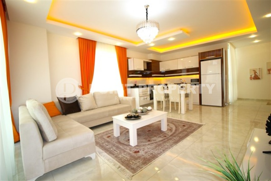 Светлые просторные апартаменты с панорамным видом на море на 11-м этаже в жилом комплексе с богатой внутренней инфраструктурой-id-4883-фото-1