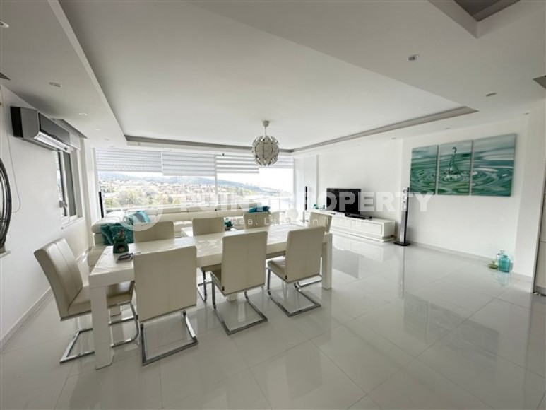 Spacious villa with a private pool and garden in a picturesque, ecologically clean area of Alanya - Kargicak-id-4886-photo-3