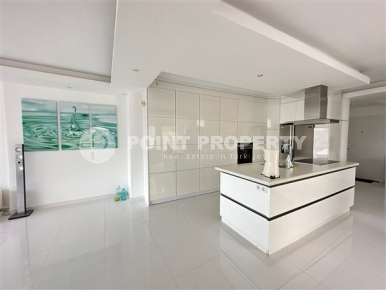 Spacious villa with a private pool and garden in a picturesque, ecologically clean area of Alanya - Kargicak-id-4886-photo-4