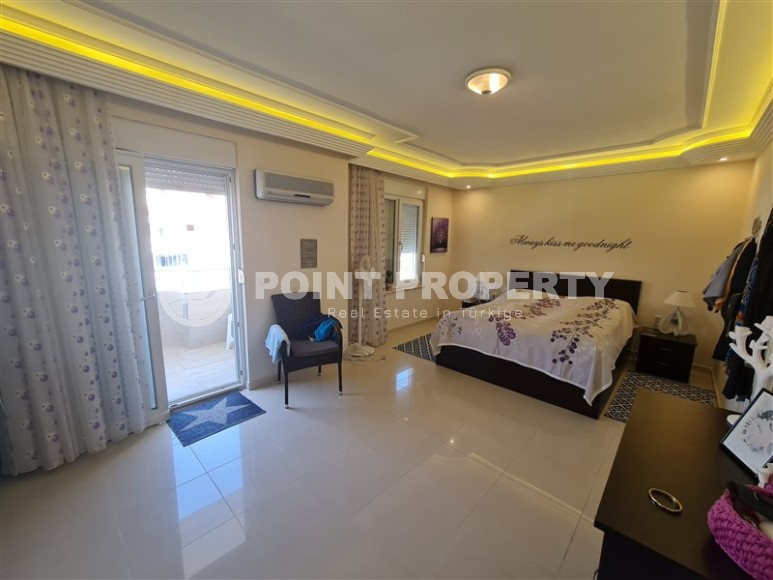 Fully ready for living duplex 3+1 with an area of 220 m2 in the Oba area-id-4893-photo-8