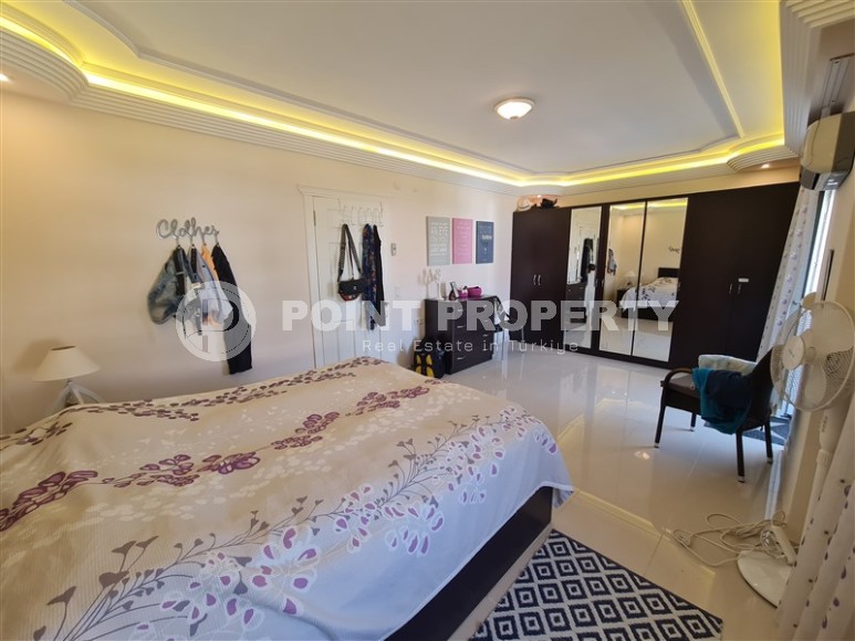 Fully ready for living duplex 3+1 with an area of 220 m2 in the Oba area-id-4893-photo-9