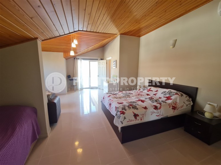 Fully ready for living duplex 3+1 with an area of 220 m2 in the Oba area-id-4893-photo-10