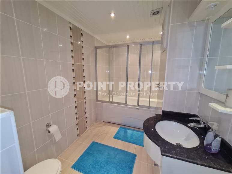 Fully ready for living duplex 3+1 with an area of 220 m2 in the Oba area-id-4893-photo-16