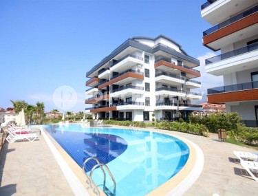 Пятикомнатный садовый дуплекс 238 м2 с мебелью и отдельной кухонной зоной, район Оба-id-4896-фото-1