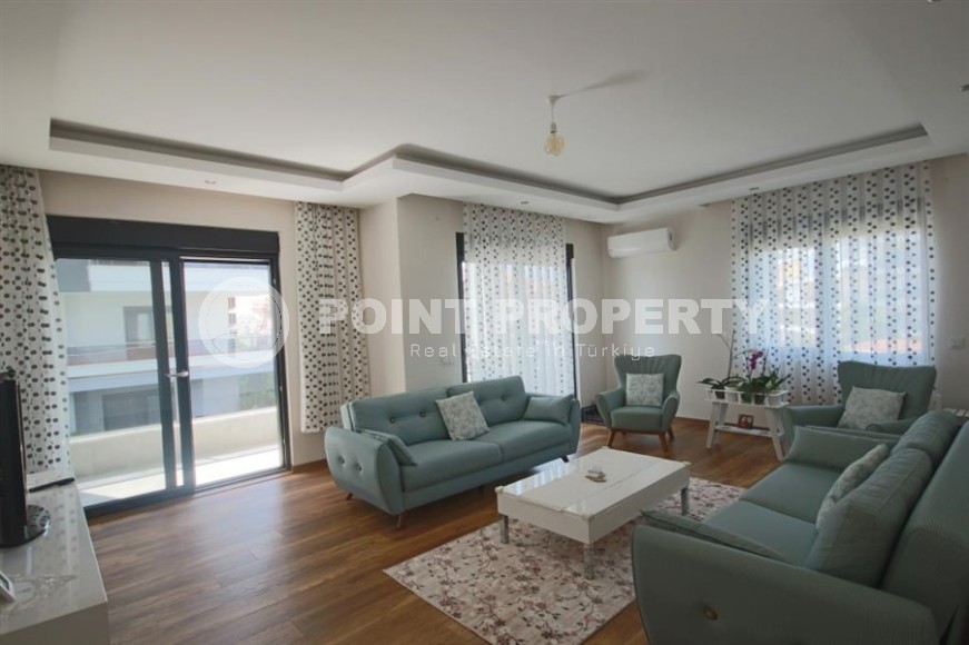 Пятикомнатный садовый дуплекс 238 м2 с мебелью и отдельной кухонной зоной, район Оба-id-4896-фото-2