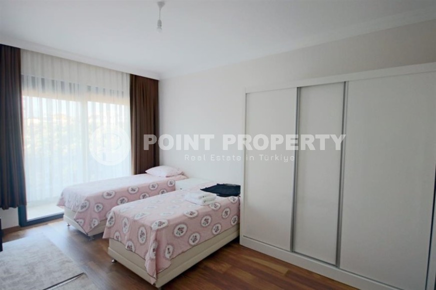 Пятикомнатный садовый дуплекс 238 м2 с мебелью и отдельной кухонной зоной, район Оба-id-4896-фото-13