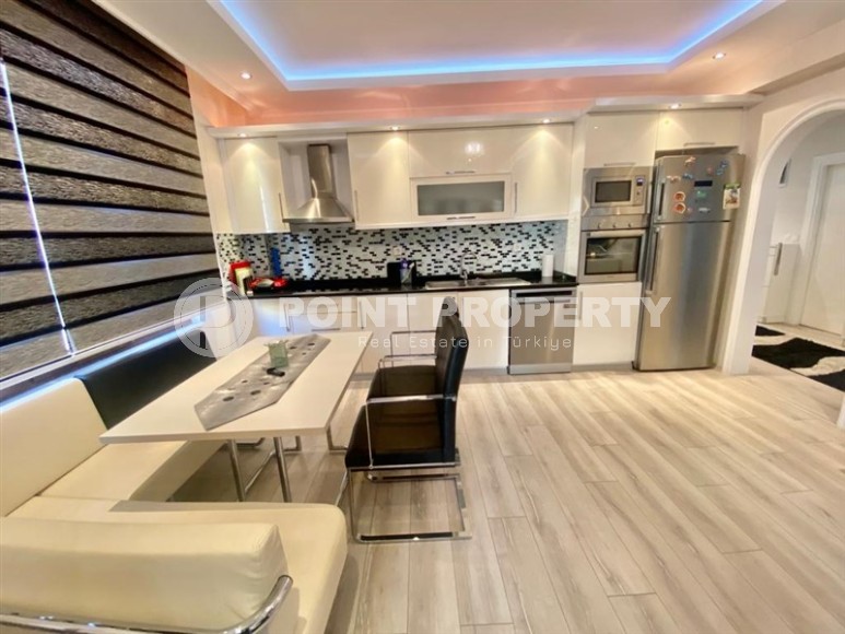 Обустроенные апартаменты с четырьмя комнатами общей площадью 120 м2, район Оба-id-4898-фото-2