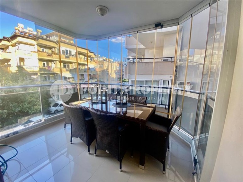 Обустроенные апартаменты с четырьмя комнатами общей площадью 120 м2, район Оба-id-4898-фото-10