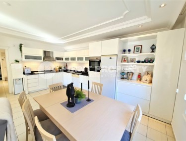 Просторный дуплекс 3+1, общей площадью 220 м2, на 4-м и 5-м этажах в 350 метрах от моря-id-4900-фото-3