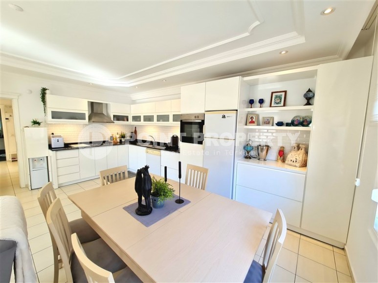 Spacious duplex 3+1, with a total area of 220 m2, on the 4th and 5th floors 350 meters from the sea-id-4900-photo-3