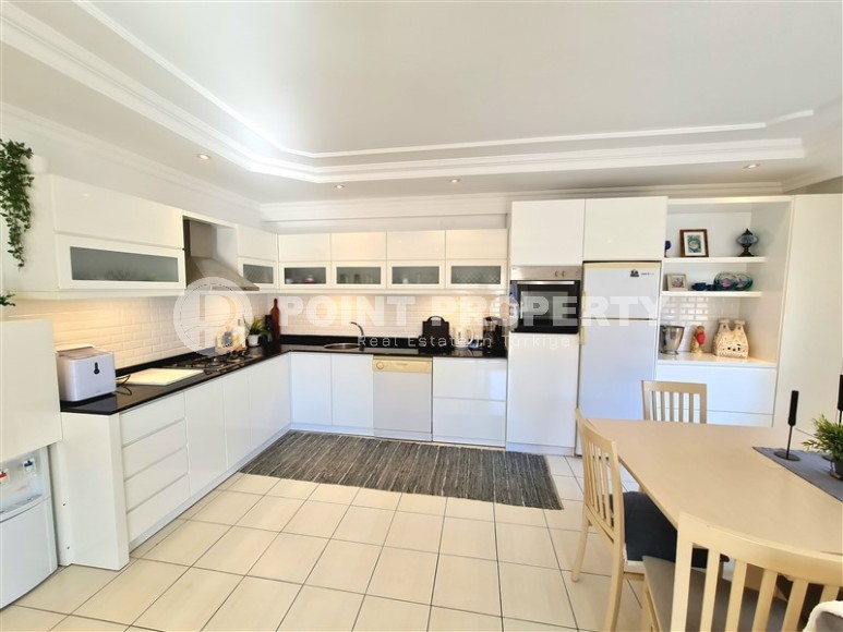 Spacious duplex 3+1, with a total area of 220 m2, on the 4th and 5th floors 350 meters from the sea-id-4900-photo-4