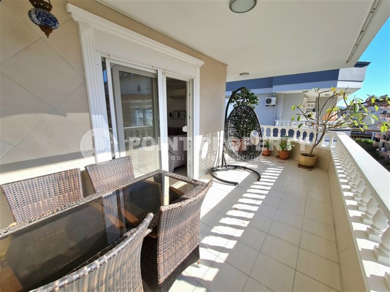 Spacious duplex 3+1, with a total area of 220 m2, on the 4th and 5th floors 350 meters from the sea-id-4900-photo-18