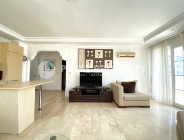 Светлая атмосферная квартира 2+1, общей площадью 110 м2, с возможностью получения вида на жительство в Турции-id-4901-фото-3