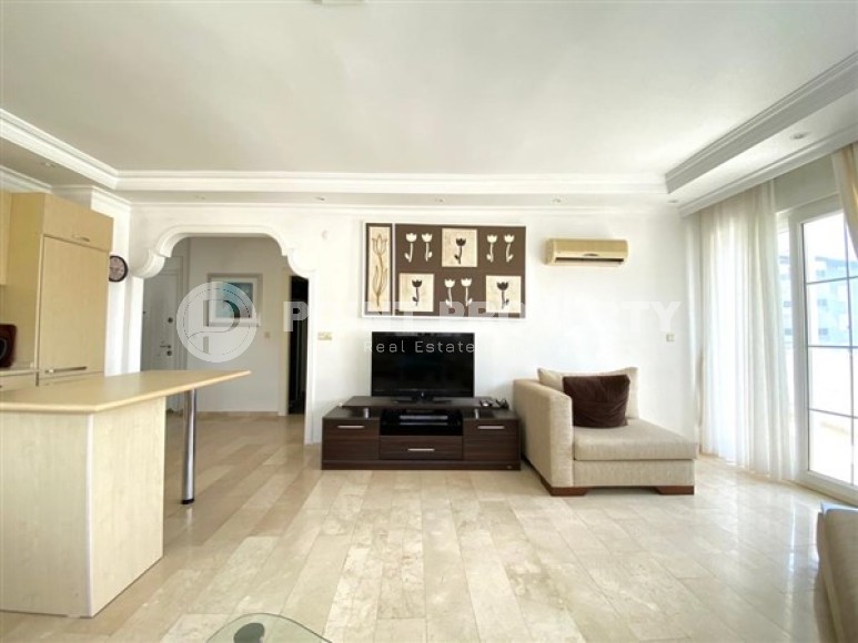 Светлая атмосферная квартира 2+1, общей площадью 110 м2, с возможностью получения вида на жительство в Турции-id-4901-фото-3