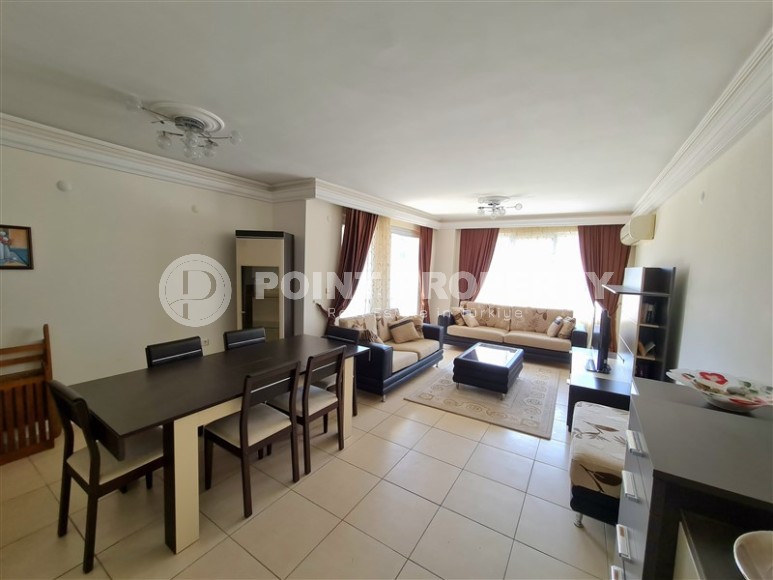 Comfortable two-level apartment with furniture 500 meters from the center of Oba district-id-4902-photo-3