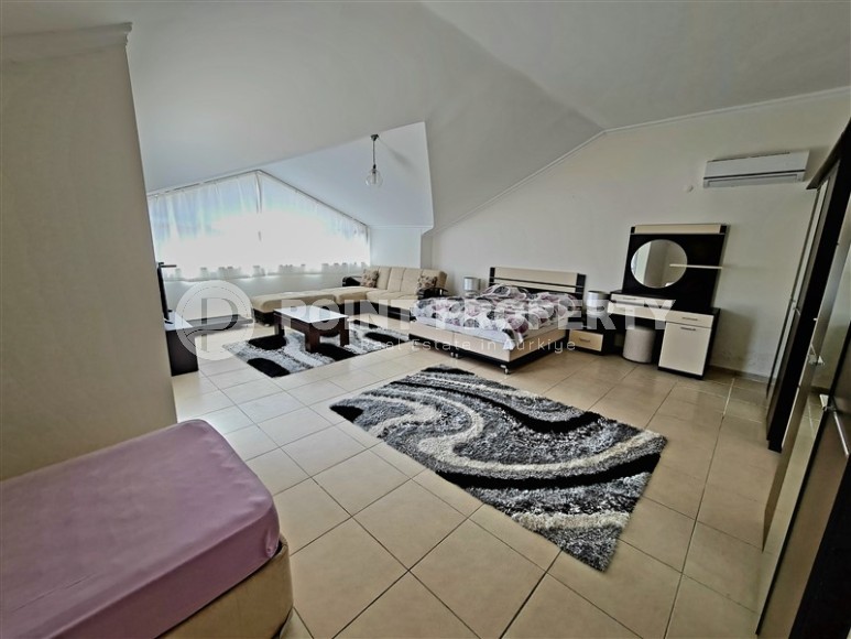 Comfortable two-level apartment with furniture 500 meters from the center of Oba district-id-4902-photo-10