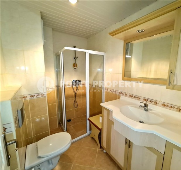 Comfortable two-level apartment with furniture 500 meters from the center of Oba district-id-4902-photo-12