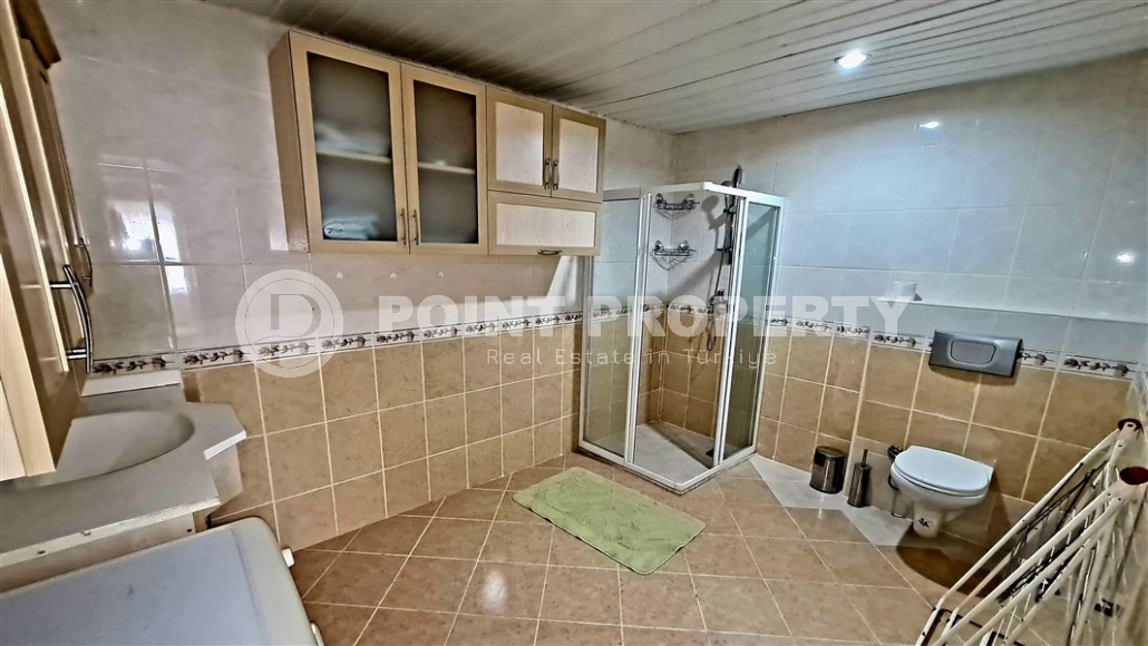 Comfortable two-level apartment with furniture 500 meters from the center of Oba district-id-4902-photo-13
