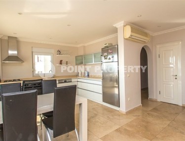 Apartment on the 2nd floor with luxurious panoramic sea views in a quiet area of Cikcilli-id-4903-photo-3