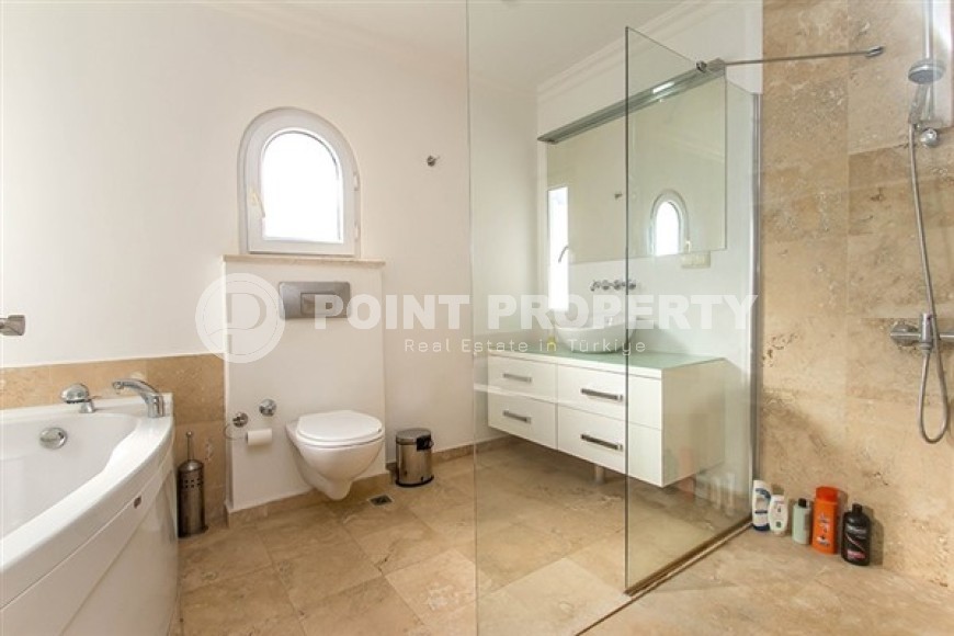 Apartment on the 2nd floor with luxurious panoramic sea views in a quiet area of Cikcilli-id-4903-photo-7