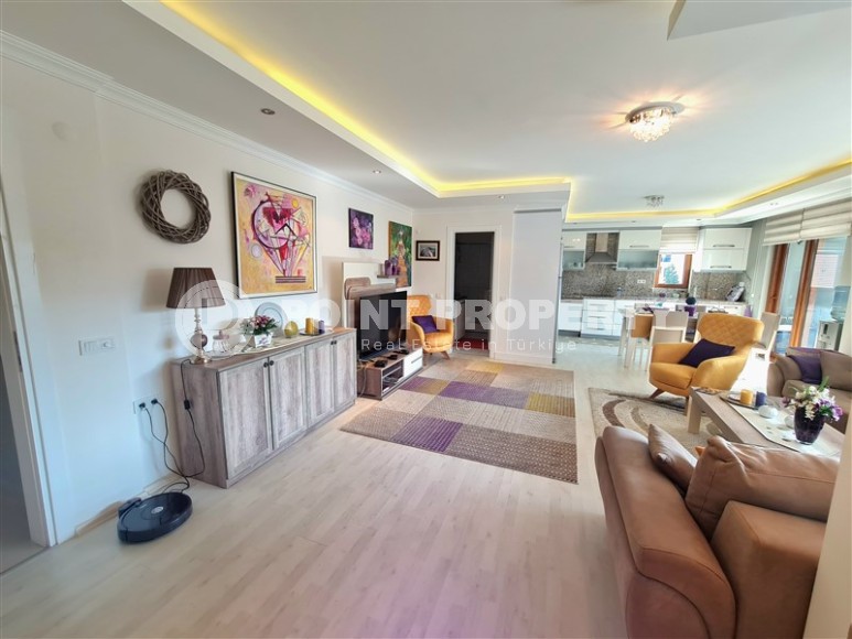 Комфортабельная квартира с современным дизайном, мебелью и бытовой техникой в 750 метрах от пляжа в районе Оба-id-4911-фото-3