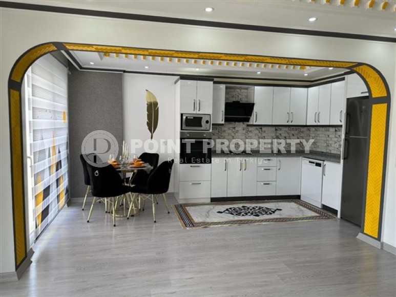 Furnished apartment with designer renovation, near the sea, 2+1 layout, in the Mahmutlar area-id-4912-photo-2