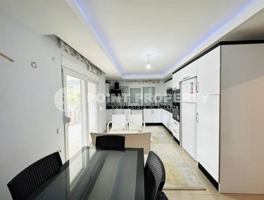 Превосходный большой пентхаус 4+1 с мебелью на 11 этаже комплекса с выходом на крышу, район Джикджилли-id-4921-фото-5