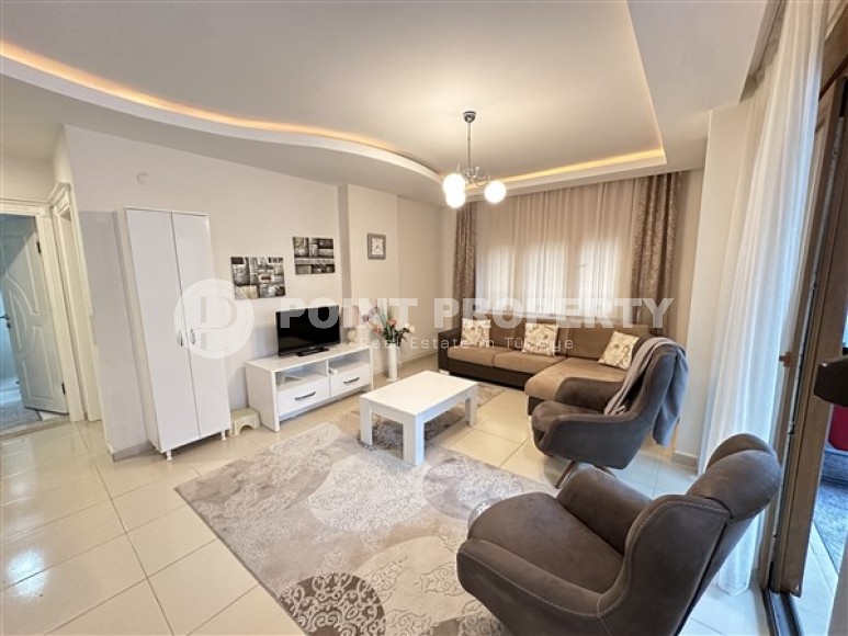 One-room, furnished apartments with an excellent location in the Mahmutlar area-id-4922-photo-3
