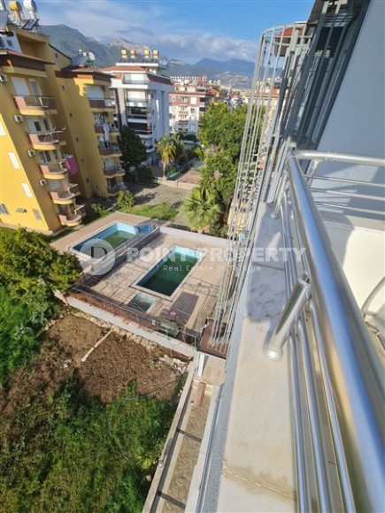 Four-room two-level apartment of 180 m2 in the Oba district. Suitable for obtaining Turkish citizenship after purchase.-id-4924-photo-12