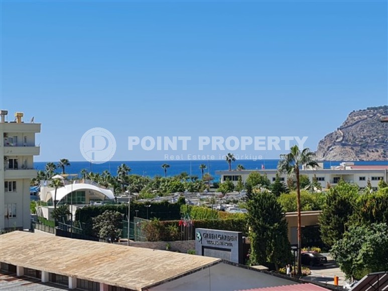 Four-room two-level apartment of 180 m2 in the Oba district. Suitable for obtaining Turkish citizenship after purchase.-id-4924-photo-14