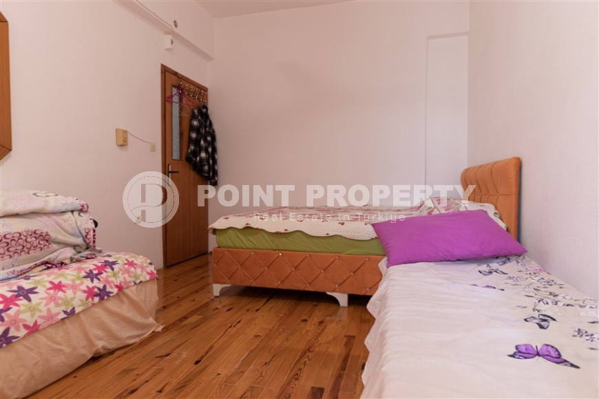 Inexpensive furnished apartment 2+1 500 meters from the beach and promenade-id-4932-photo-7