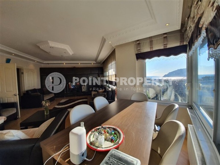 Двухуровневые апартаменты с видом на крепость Аланьи и Средиземное море, планировкой 5+1,в центре города Аланья-id-4935-фото-3