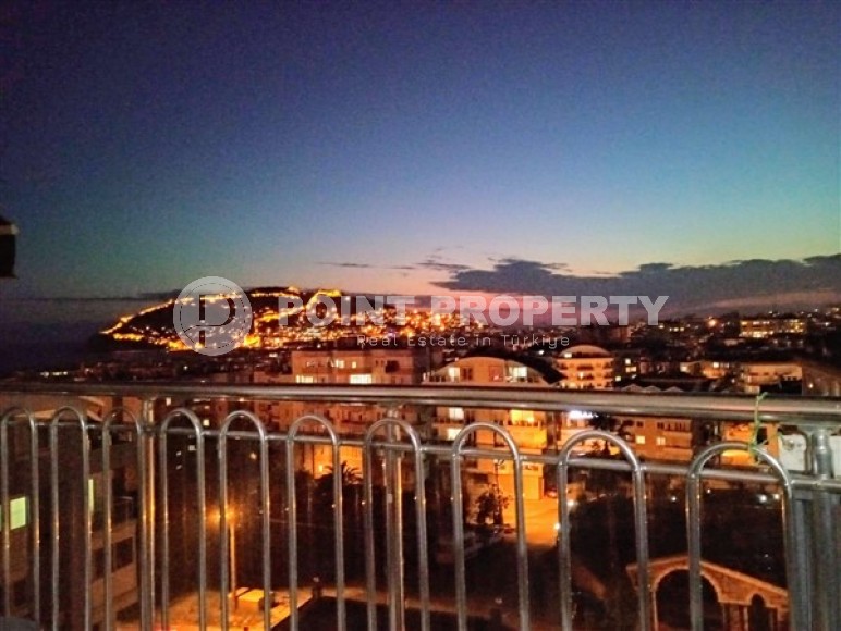 Двухуровневые апартаменты с видом на крепость Аланьи и Средиземное море, планировкой 5+1,в центре города Аланья-id-4935-фото-15