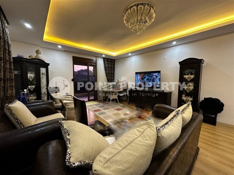 Двухуровневые апартаменты вблизи Торосских гор, с видовой террасой на Средиземное море, планировкой 3+1, в центре города Аланья-id-4936-фото-2