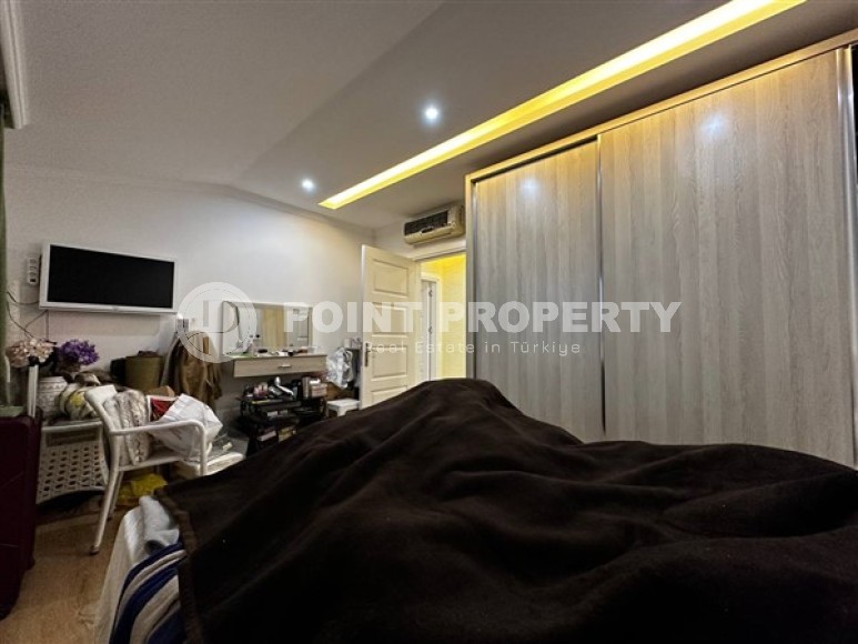 Двухуровневые апартаменты вблизи Торосских гор, с видовой террасой на Средиземное море, планировкой 3+1, в центре города Аланья-id-4936-фото-8