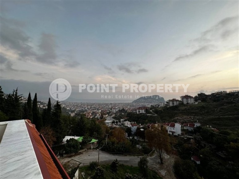 Двухуровневые апартаменты вблизи Торосских гор, с видовой террасой на Средиземное море, планировкой 3+1, в центре города Аланья-id-4936-фото-14