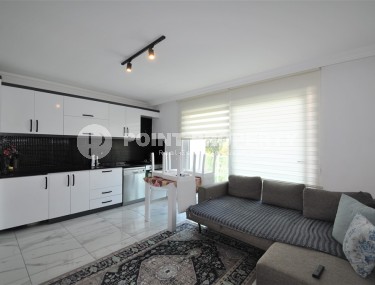 Modern four-room penthouse on the 9th floor and roof of the complex, Avsallar district-id-4938-photo-1