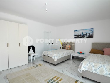 Современный четырёхкомнатный пентхаус на 9 этаже и крыше комплекса, район Авсаллар-id-4938-фото-5