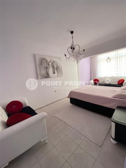 Bright two-room apartment, near the sea, in the Mahmutlar area-id-4957-photo-3