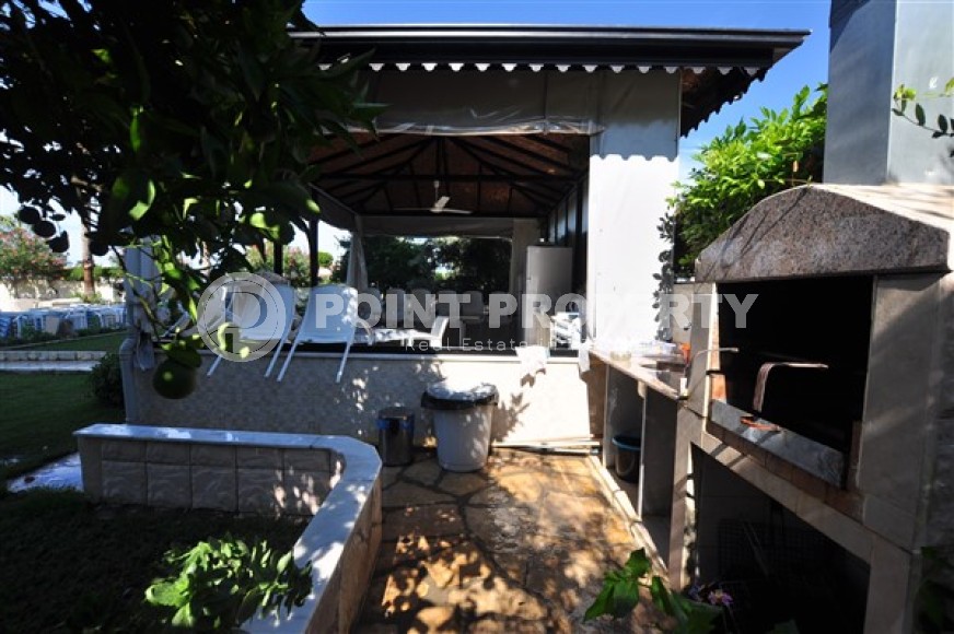 Well-maintained apartment with an area of 110 m2 200 meters from the Mediterranean Sea, Mahmutlar area-id-4964-photo-11