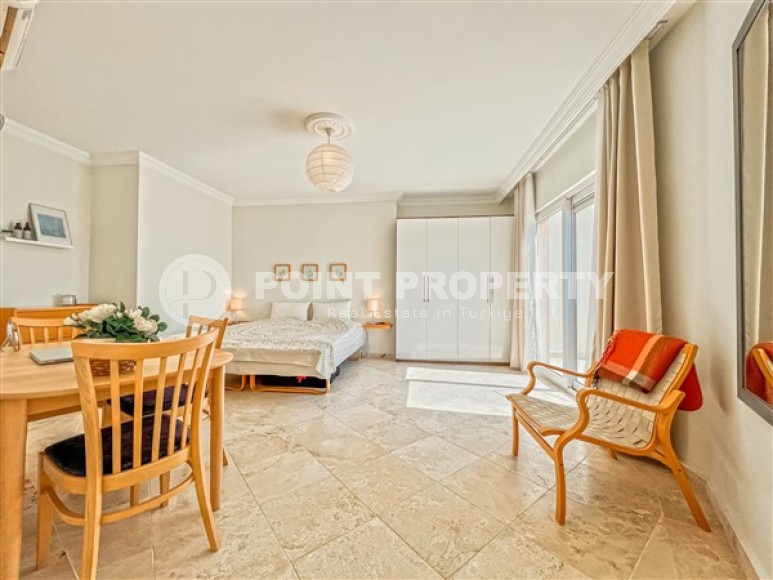 Stylish two-level apartment 3+2 with panoramic sea views, on the 12th floor with an attic, in the center of Mahmutlar-id-4978-photo-9