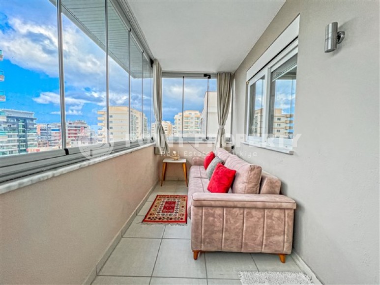 Просторная двухуровневая квартира с дизайнерским ремонтом на 7-м этаже с мансардой в 500 метрах от моря-id-4979-фото-11