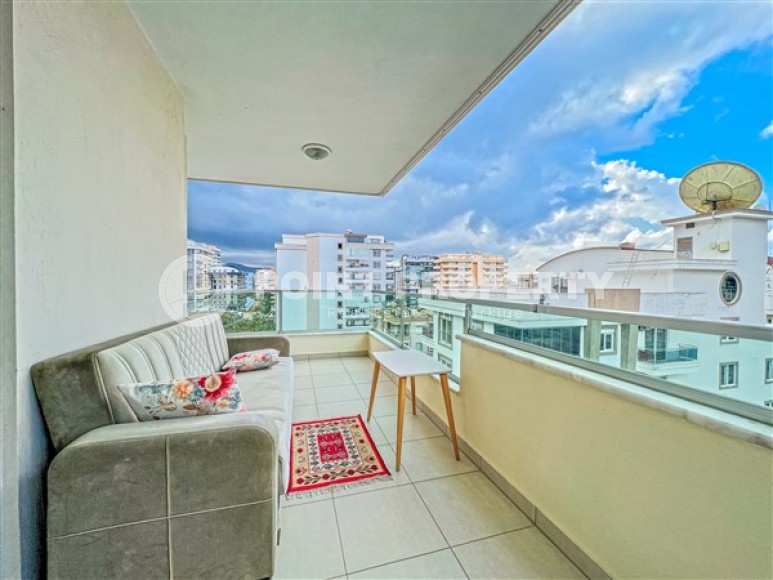 Просторная двухуровневая квартира с дизайнерским ремонтом на 7-м этаже с мансардой в 500 метрах от моря-id-4979-фото-13