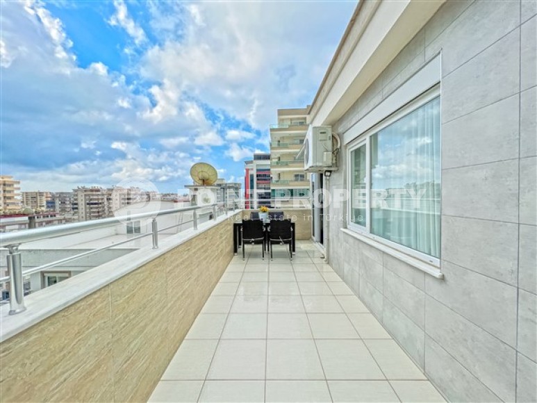 Просторная двухуровневая квартира с дизайнерским ремонтом на 7-м этаже с мансардой в 500 метрах от моря-id-4979-фото-15