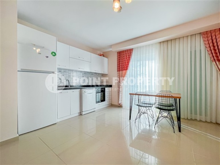 Светлая просторная квартира 1+1, общей площадью 65 м2, в 100 метрах от пляжа и набережной-id-4980-фото-3