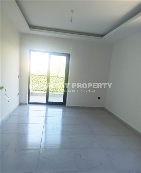 Small apartment in the Mahmutlar area, 1+1 layout, near the sea-id-4985-photo-3